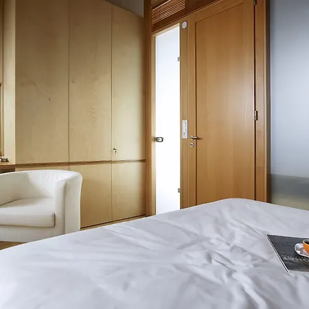 朵洛特优之屋酒店 *